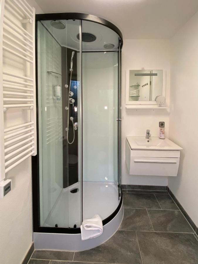 1,5 Zimmer Apartment In S-Bahn Naehe, 35 Qm, Max 4 Pers, Zentral, Private Terasse, Internet 250 Mbit Gärtringen Extérieur photo