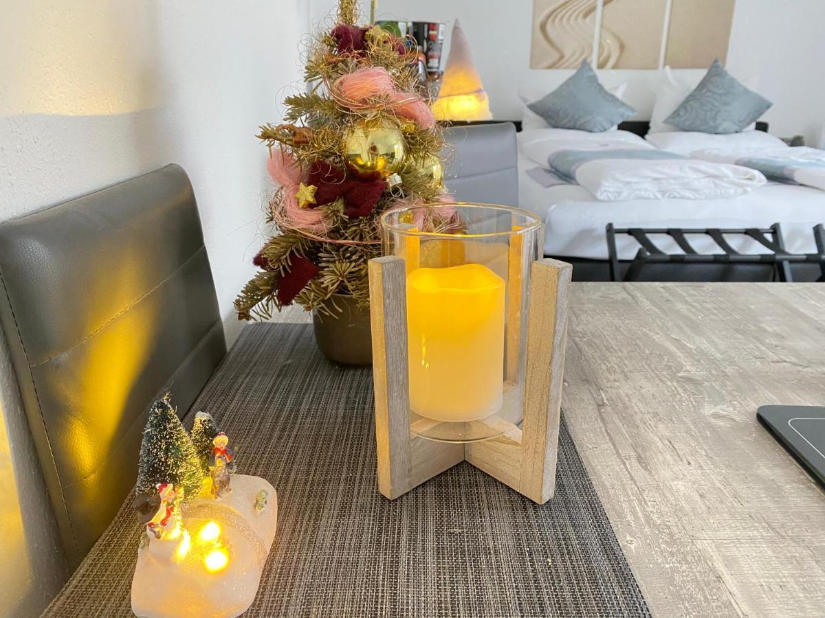 1,5 Zimmer Apartment In S-Bahn Naehe, 35 Qm, Max 4 Pers, Zentral, Private Terasse, Internet 250 Mbit Gärtringen Extérieur photo